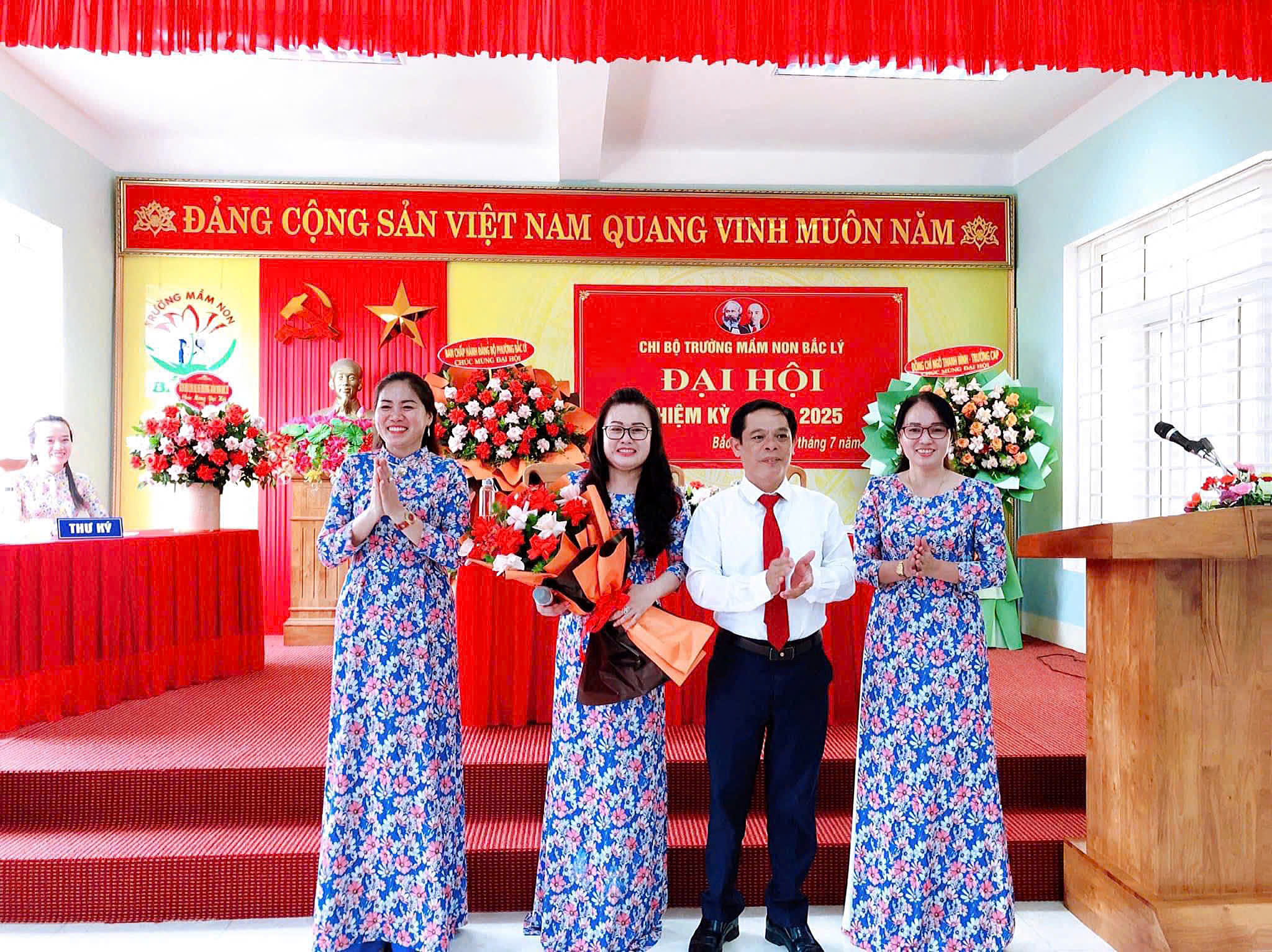 z6020847833177_688c06df7a853428bee23bf315cd3f46_3a6cc